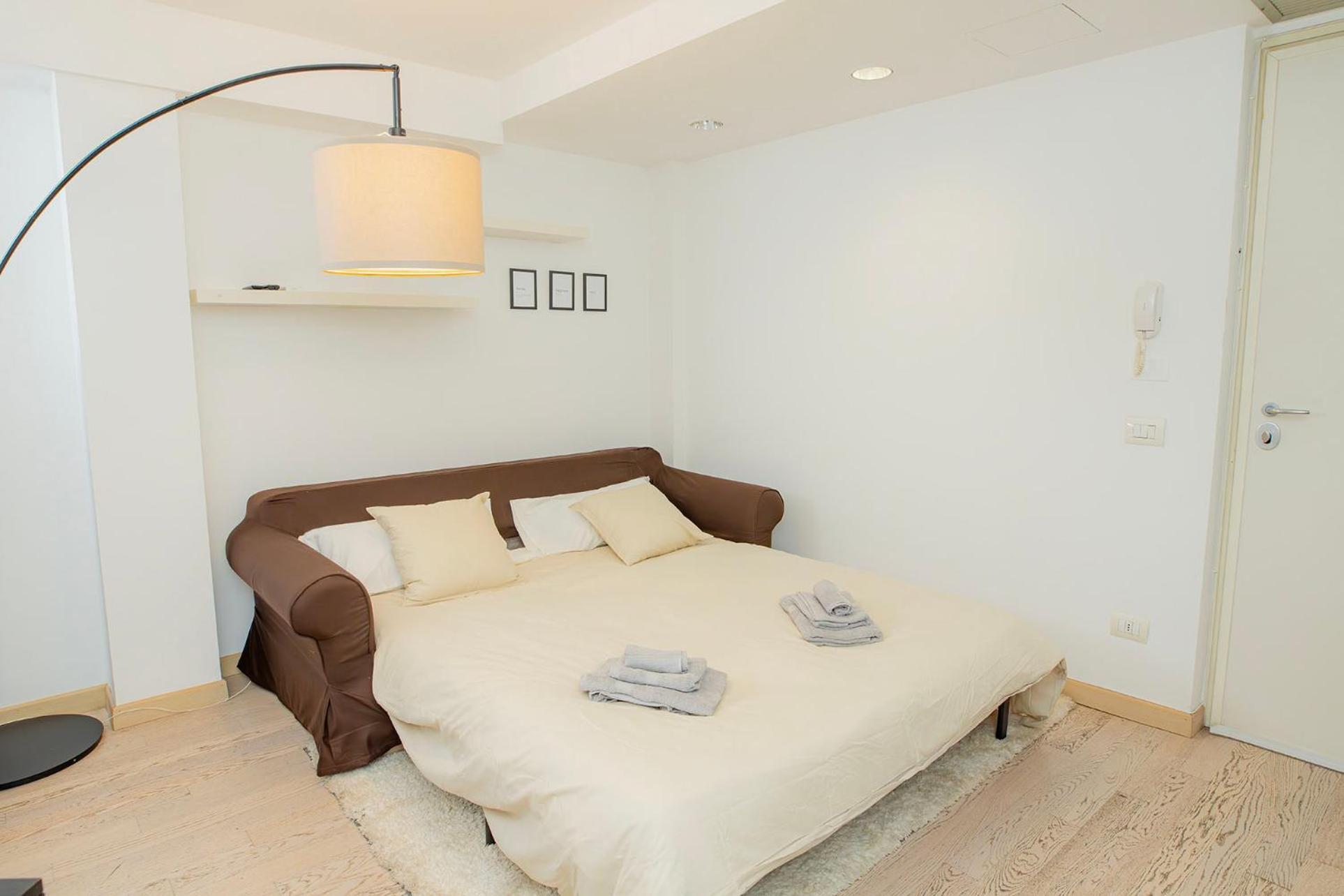Apartament Navigli 10 Min Loft Moderno Con Area Esterna Mediolan Zewnętrze zdjęcie